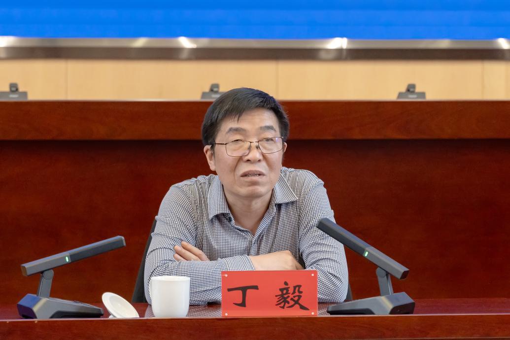 户胡丁毅案最早的相关探讨与解析